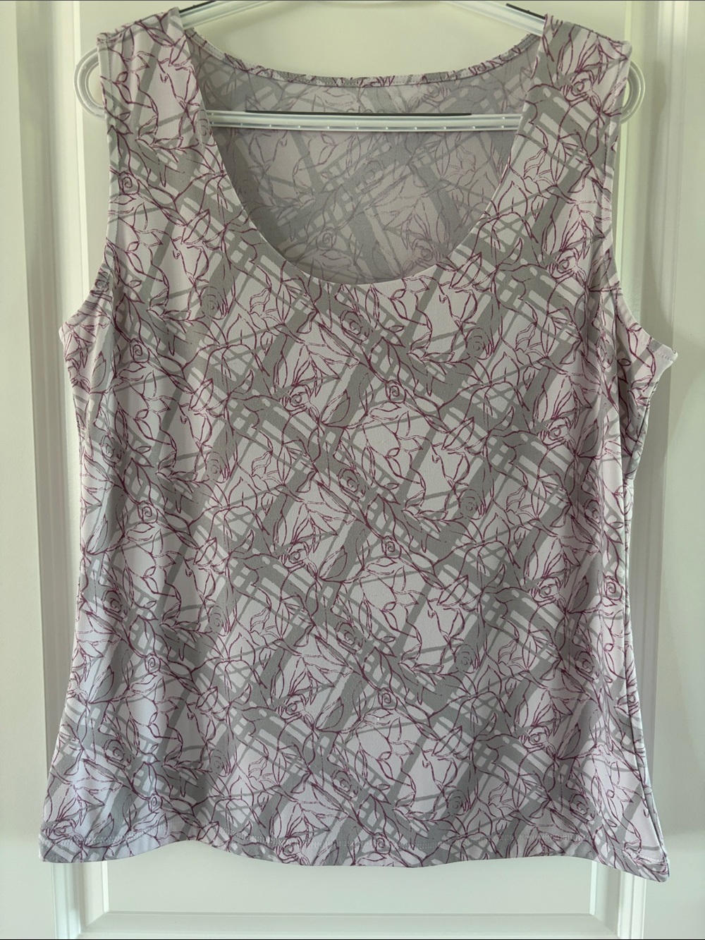 cleo Light Gray and Mauve Floral Lattice Tank. A13
